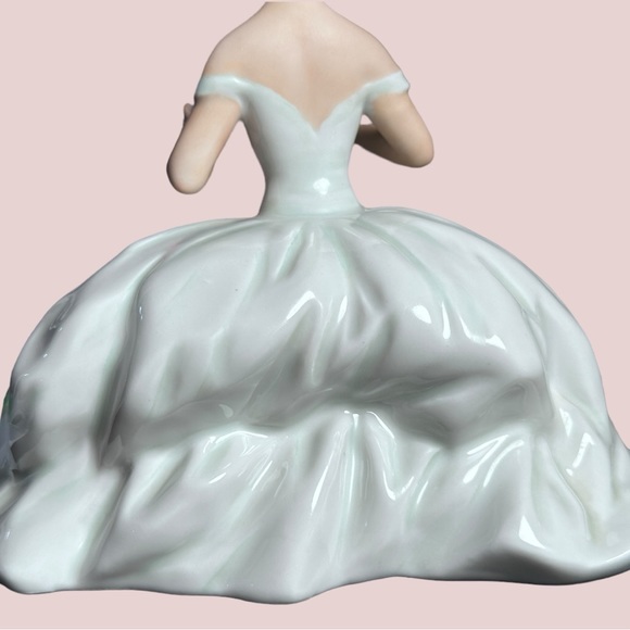 VINTAGE WALLENDORF 1764 GERMANY PORCELAIN SITTING LADY WITH FAN FIGURINE 1590/1 - Picture 8 of 16